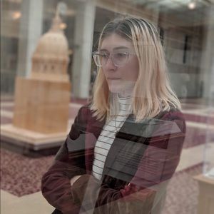 Meet your Posher, Brie